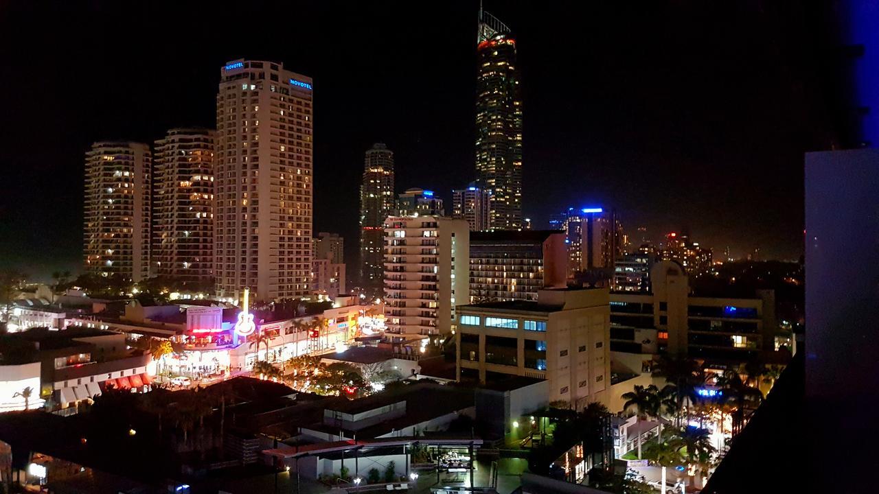 Circle Surfers Paradise Holidays Dış mekan fotoğraf